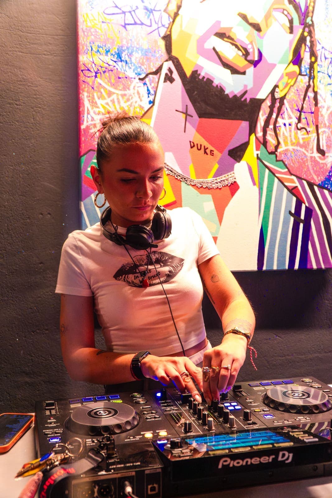 DJ-Set in der All in One Bar