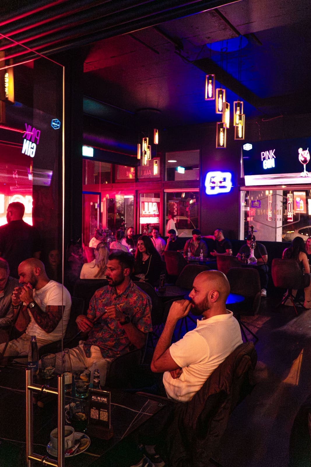 DJ-Set in der All in One Bar